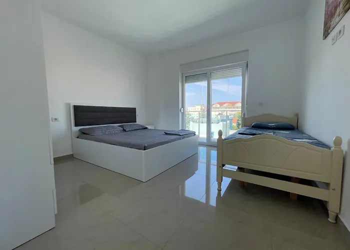 公寓 Tre Delfinet *