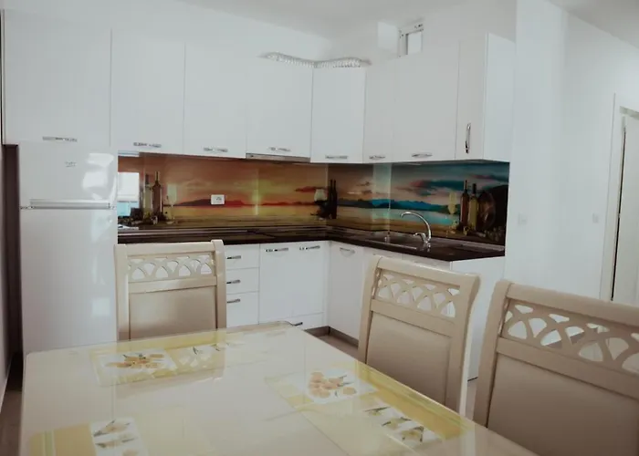 Tre Delfinet 아파트