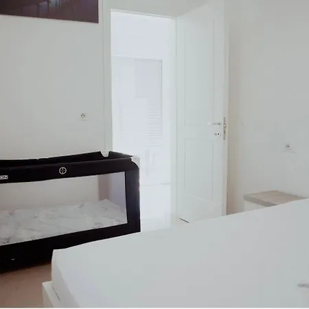 Apartment Tre Delfinet Lezhe