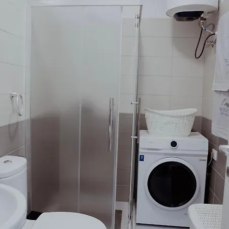 Tre Delfinet Apartment Lezhe