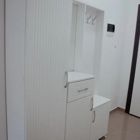 Apartment Tre Delfinet Lezhe