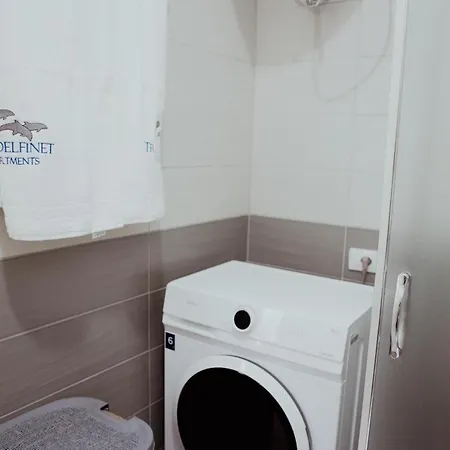 Apartament Tre Delfinet *